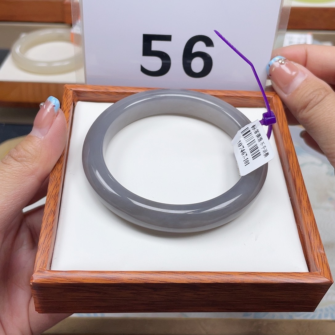 【闪购商品】未镶嵌手镯和田玉