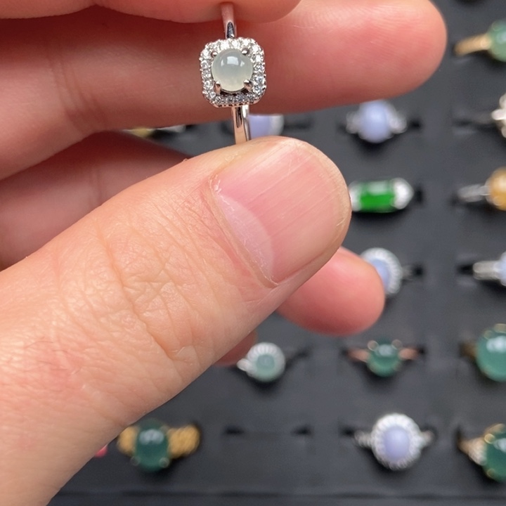 翡翠未镶嵌戒指戒指