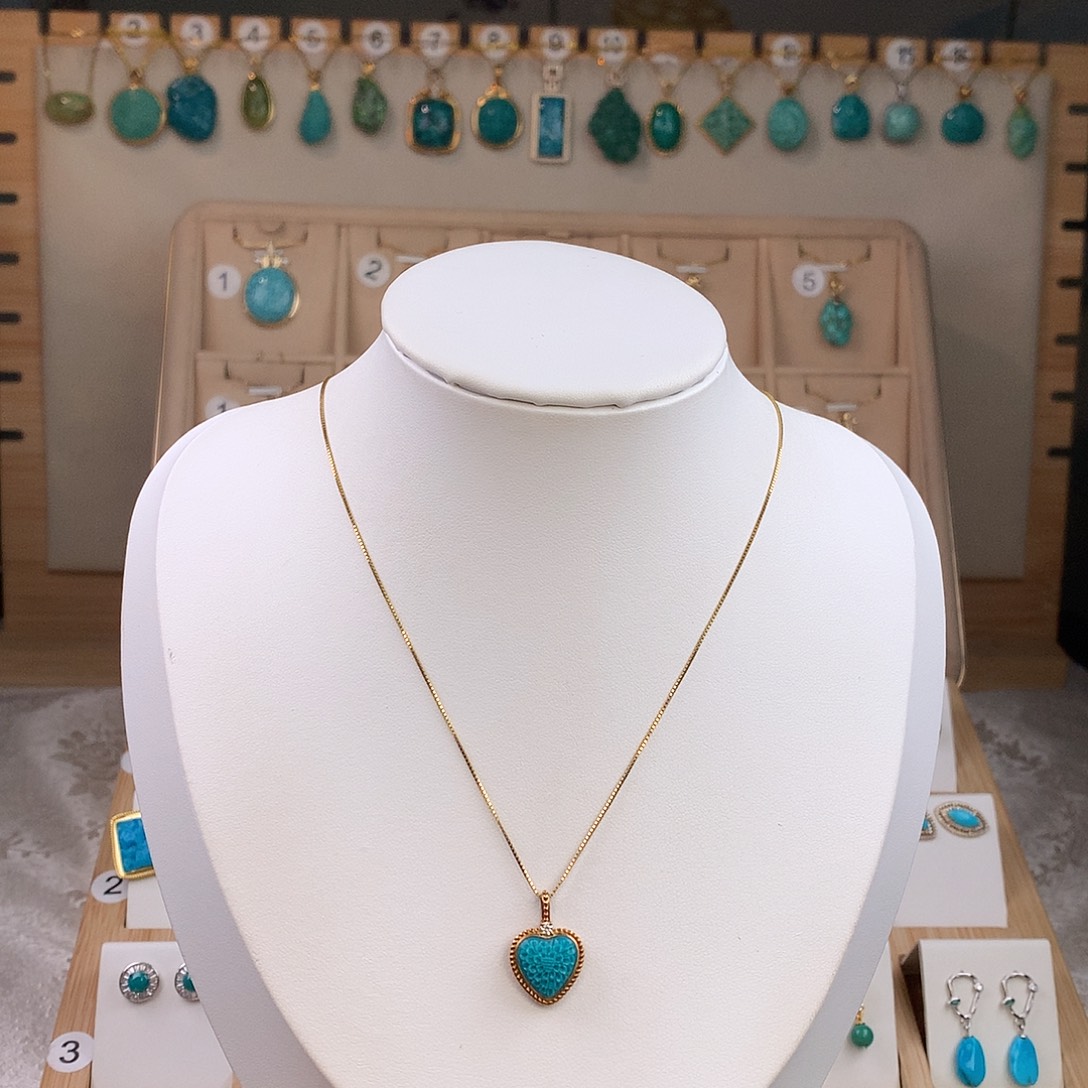 绿松石18K金镶嵌颈饰