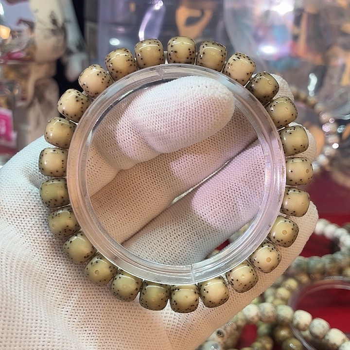 阿***。星月菩提吊坠9尺寸糯冰大眼睛