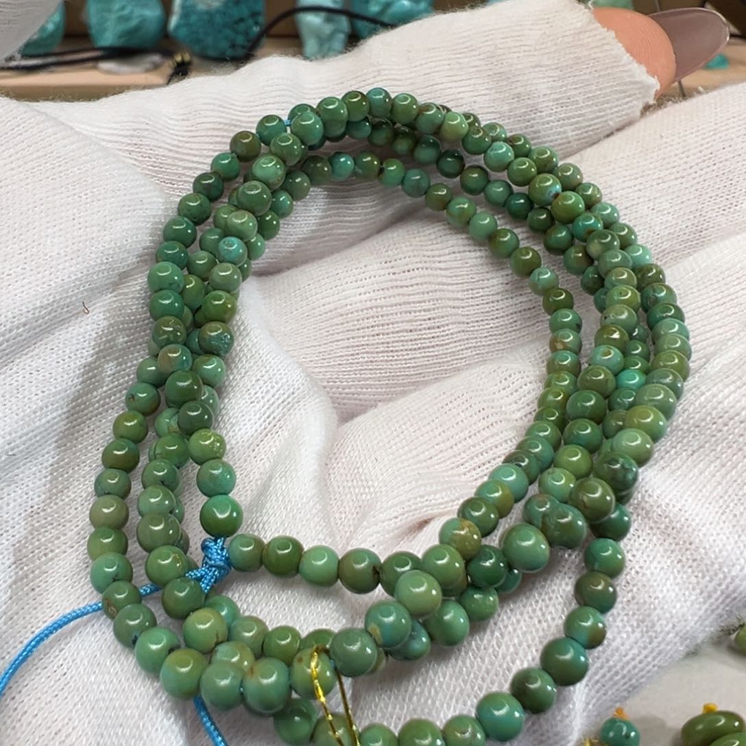绿松石配饰未镶嵌