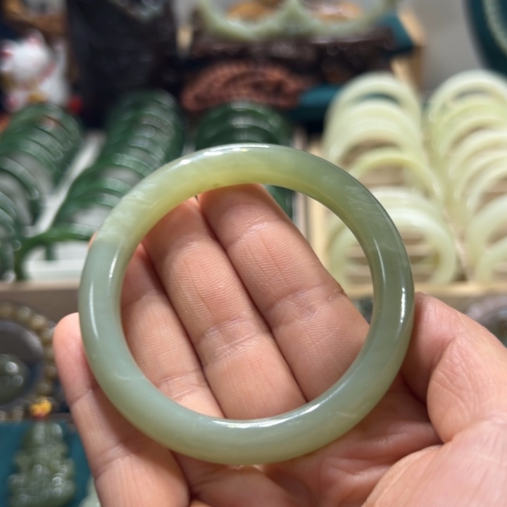 和田玉手镯未镶嵌53.9圈围5790