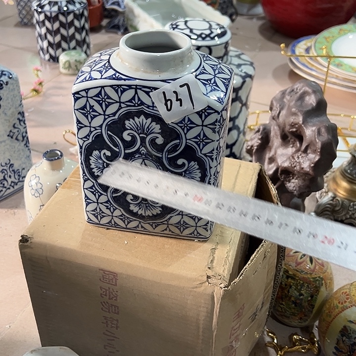 瓷片瑕。。。。。。。。。。。。。