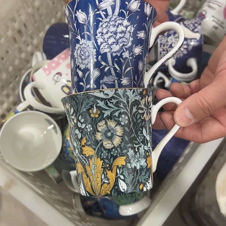 碗微瑕骨瓷马克杯两个