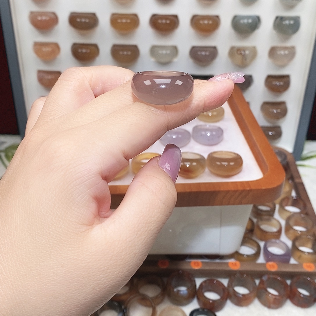 用***1玛瑙/玉髓未镶嵌戒指港15