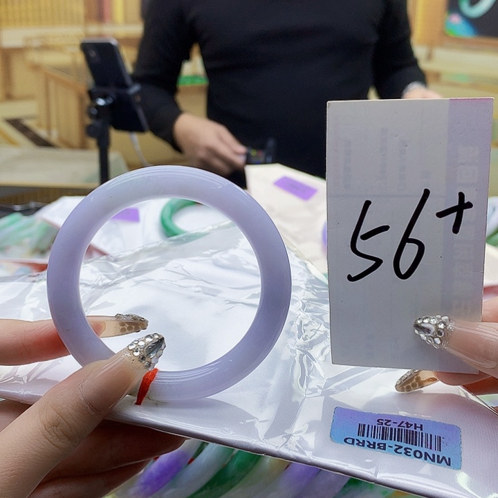 翡翠未镶嵌手镯nn