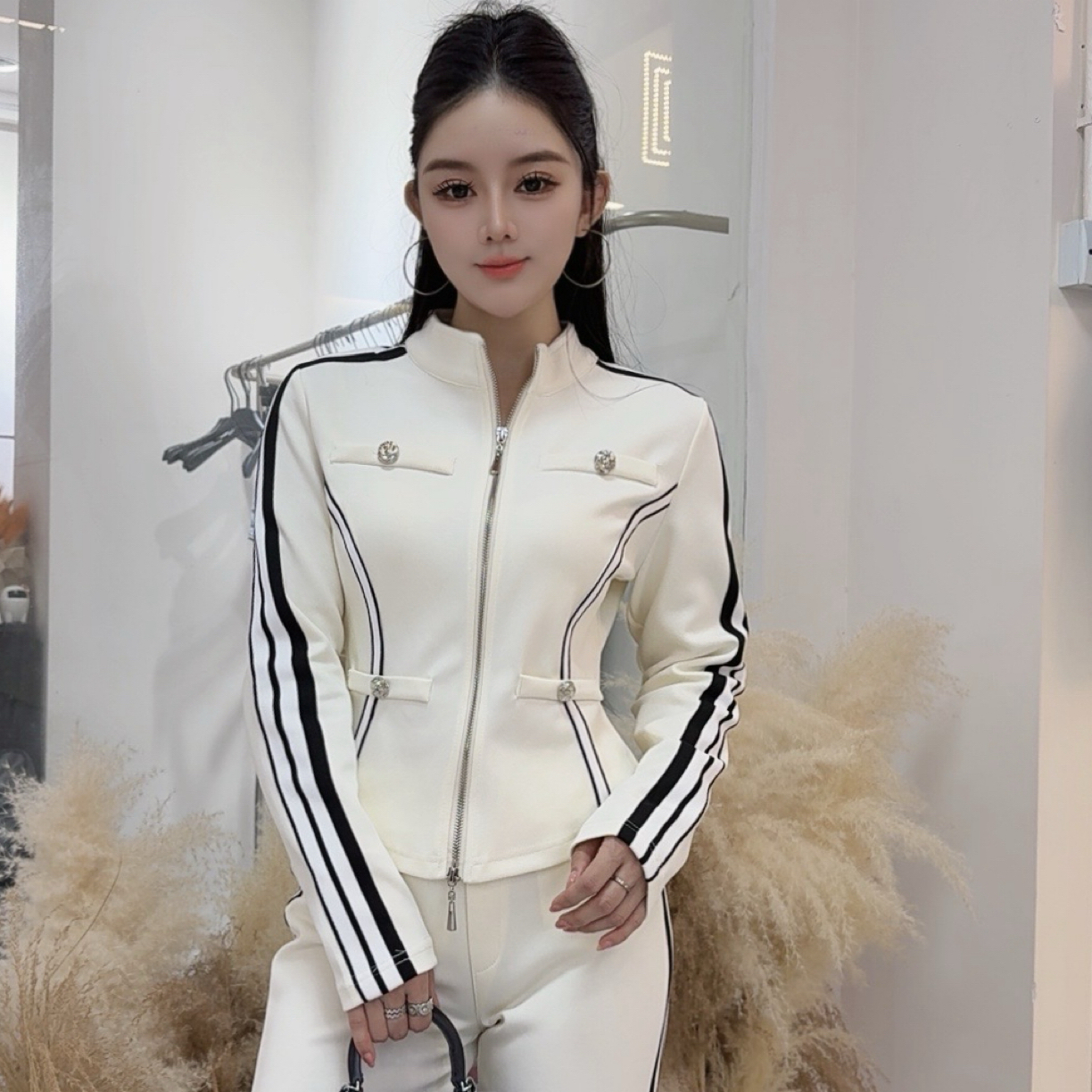 大小姐家——拉链立领常规款秋季显瘦时尚套装