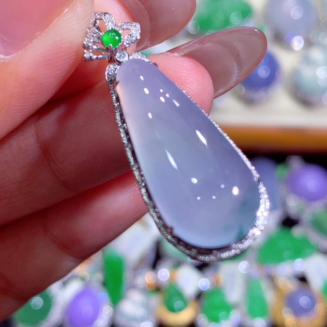 翡翠18K金镶嵌吊坠(不含链)