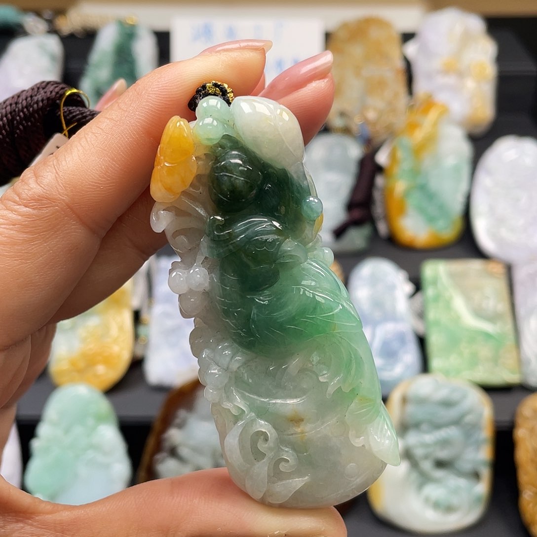 翡翠吊坠(不含链)未镶嵌