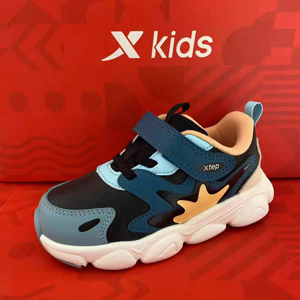 幼童男宝宝冬运动鞋棉鞋