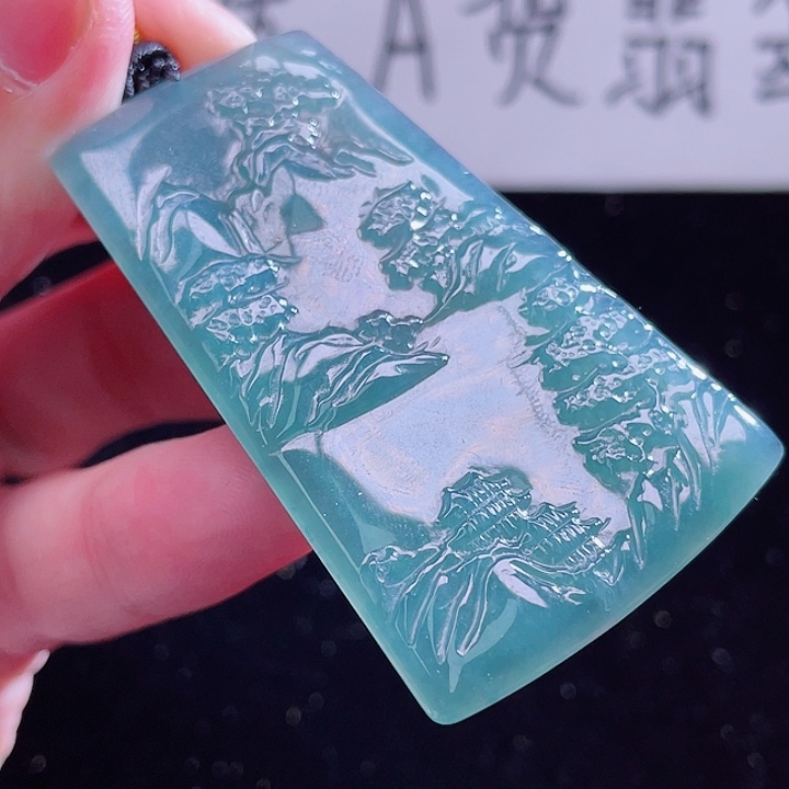 翡翠颈饰未镶嵌999999999