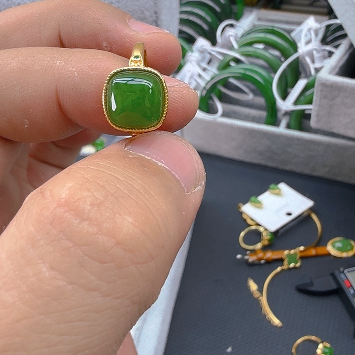 和田玉（碧玉）戒指银S925镀金镶嵌