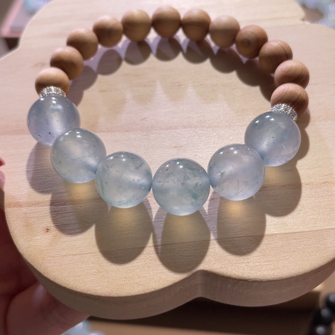 翡翠散珠天然缅a高冰蓝钢飘花