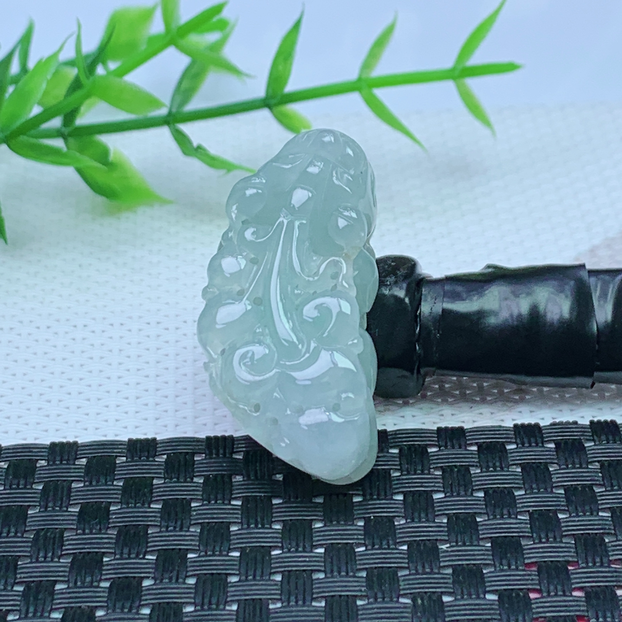 缅甸天然A货翡翠 水润貔貅吊坠 尺寸；36.4*17.5*12.8mm
