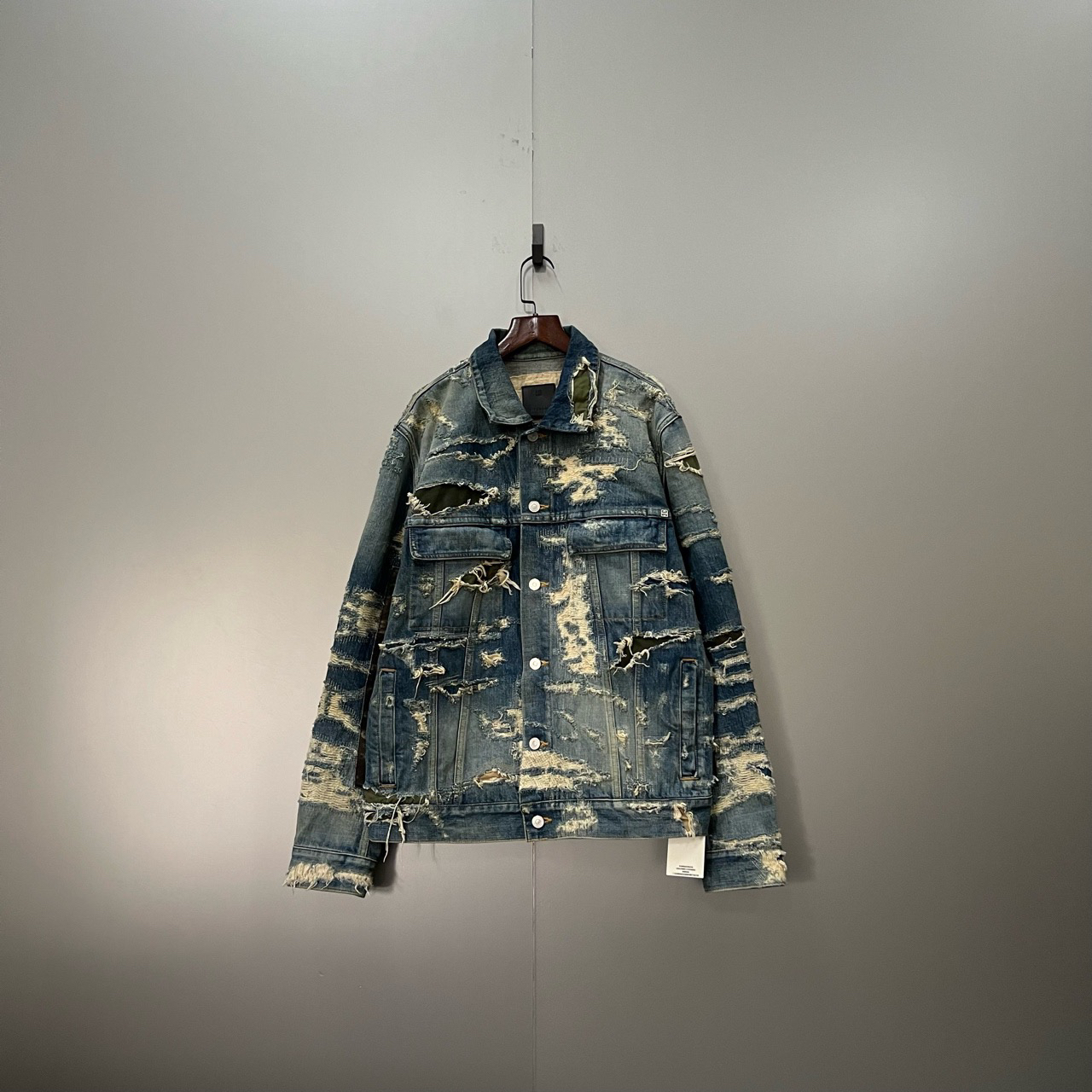 Givenchy 纪梵希 蓝色单排扣破洞牛仔夹克 XL码/98新/9800/无配