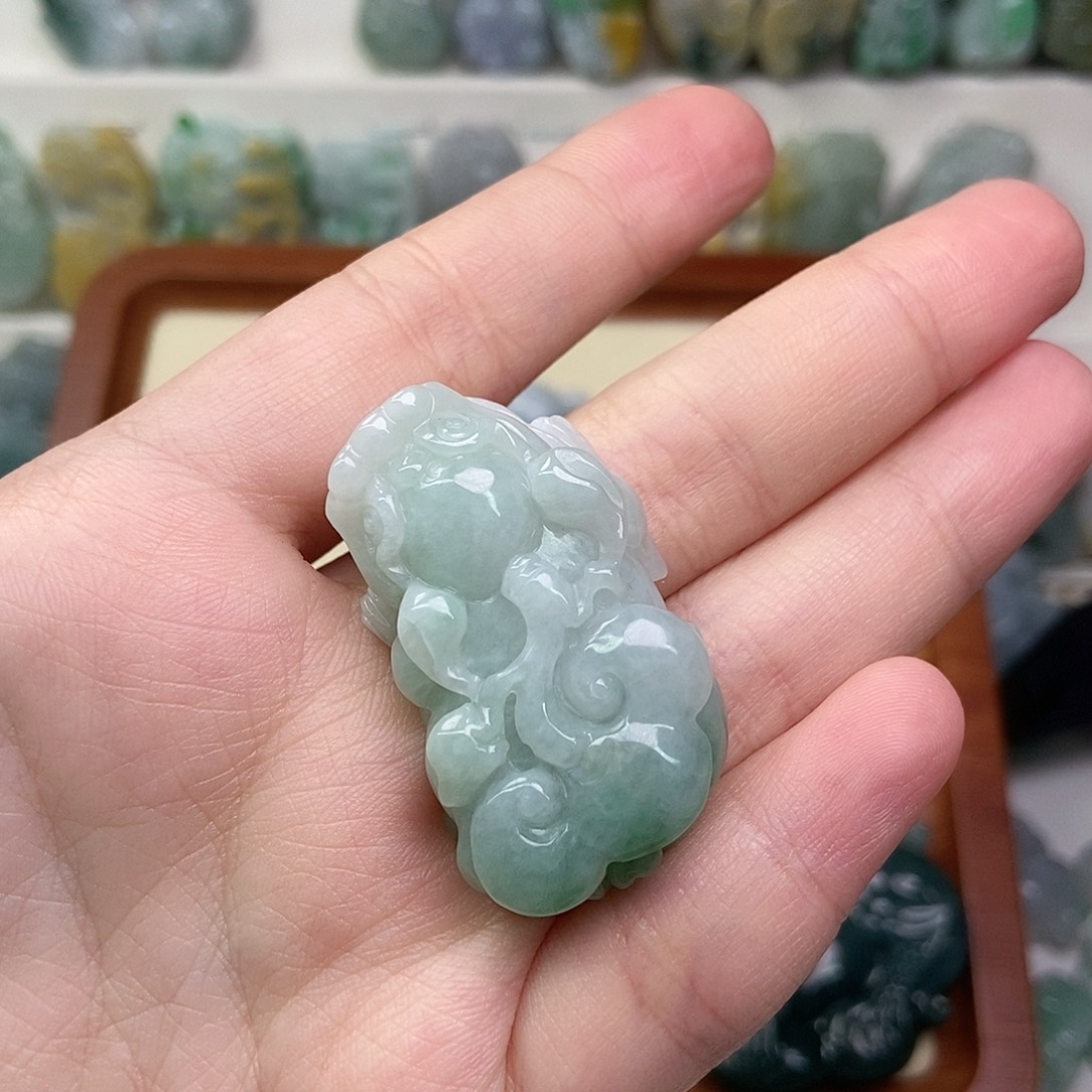 爱***季翡翠未镶嵌吊坠(赠链)