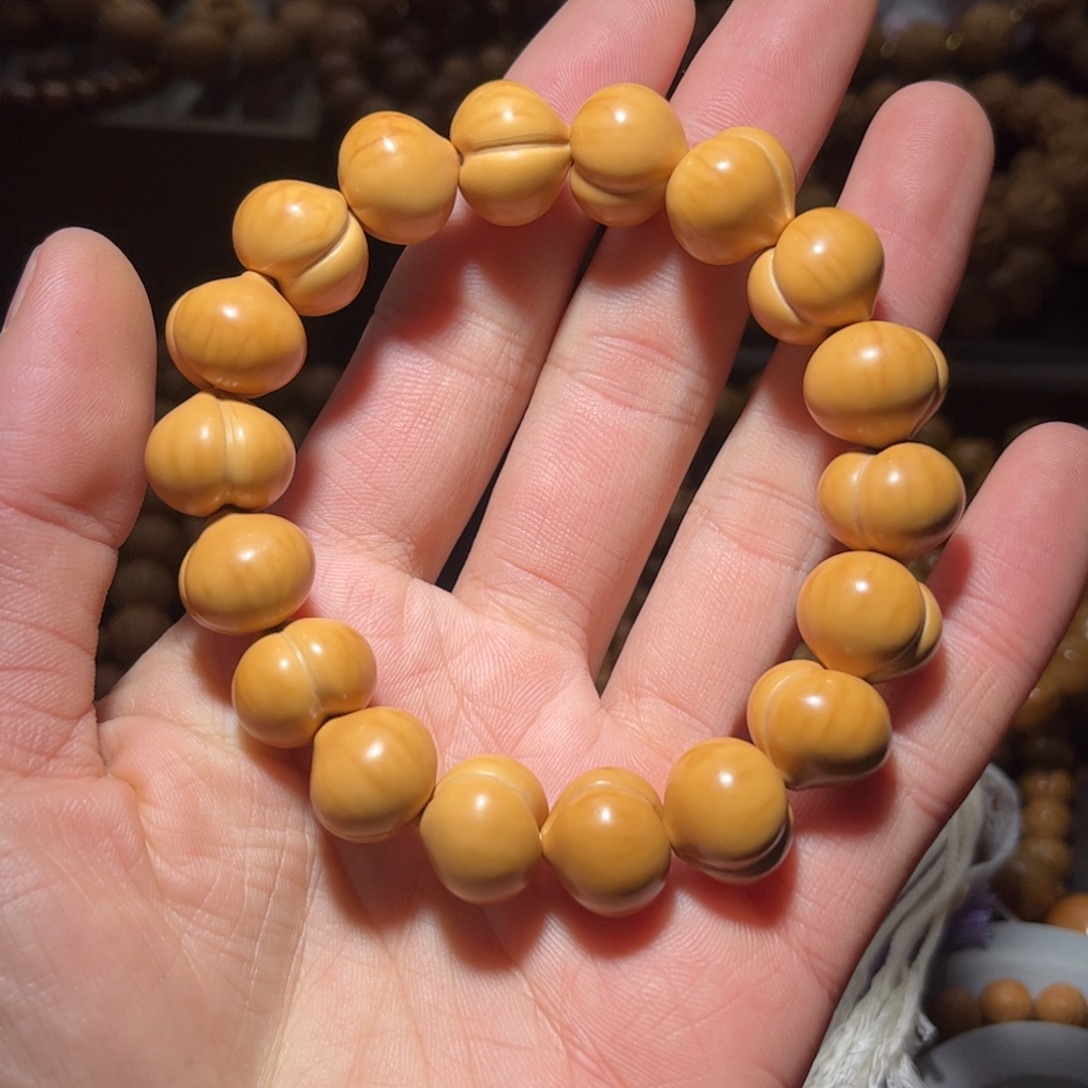 吊坠猴头核桃聚宝盆料屁桃手串全品无瑕无药