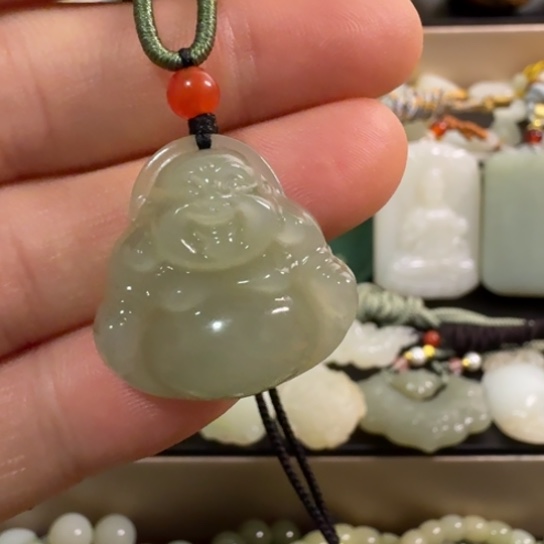 和田玉（糖玉）未镶嵌颈饰