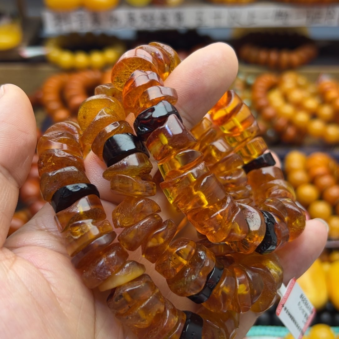 琥珀珠宝奇石未镶嵌多样性发其一