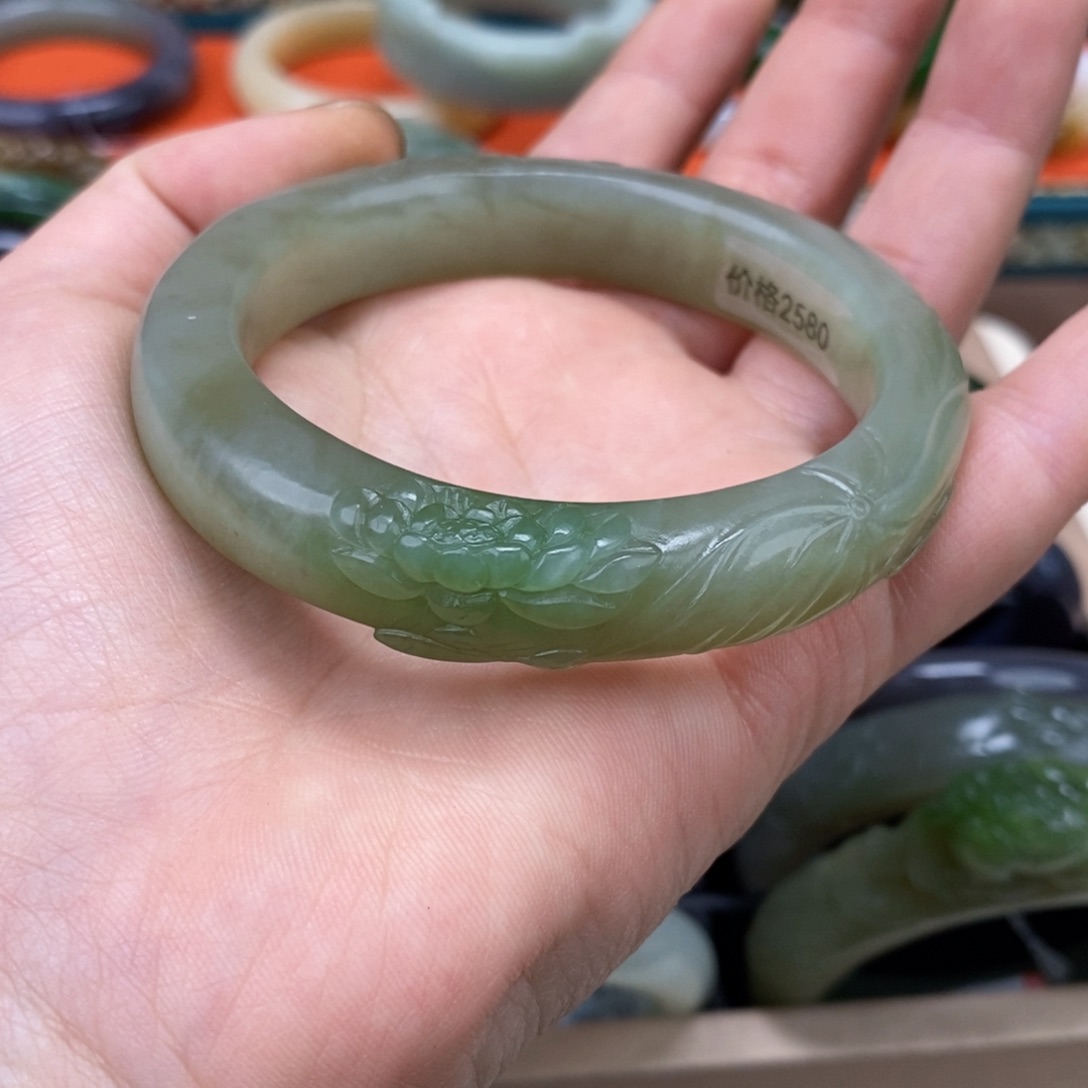 和田玉手镯57未镶嵌