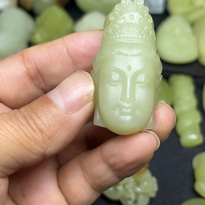 和田玉（糖玉）未镶嵌颈饰