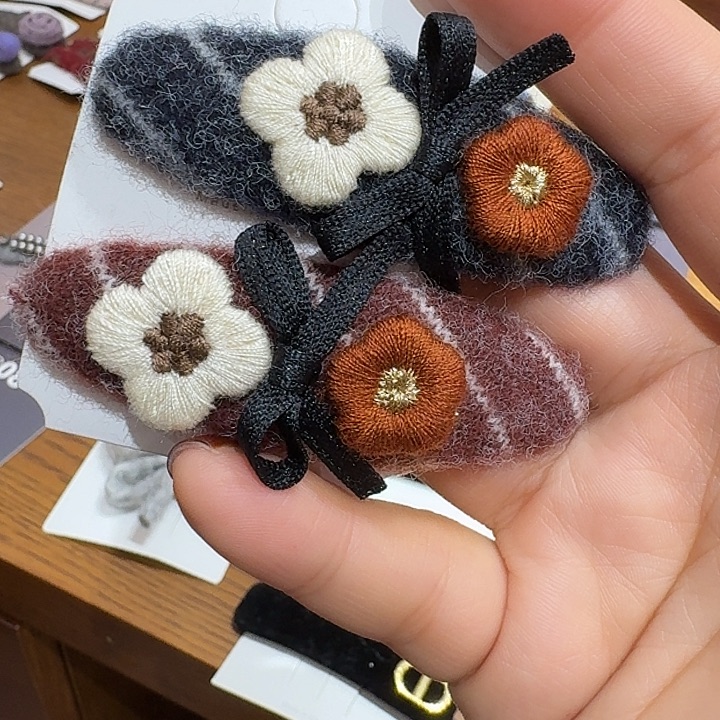 皮质铁合金小花红咖