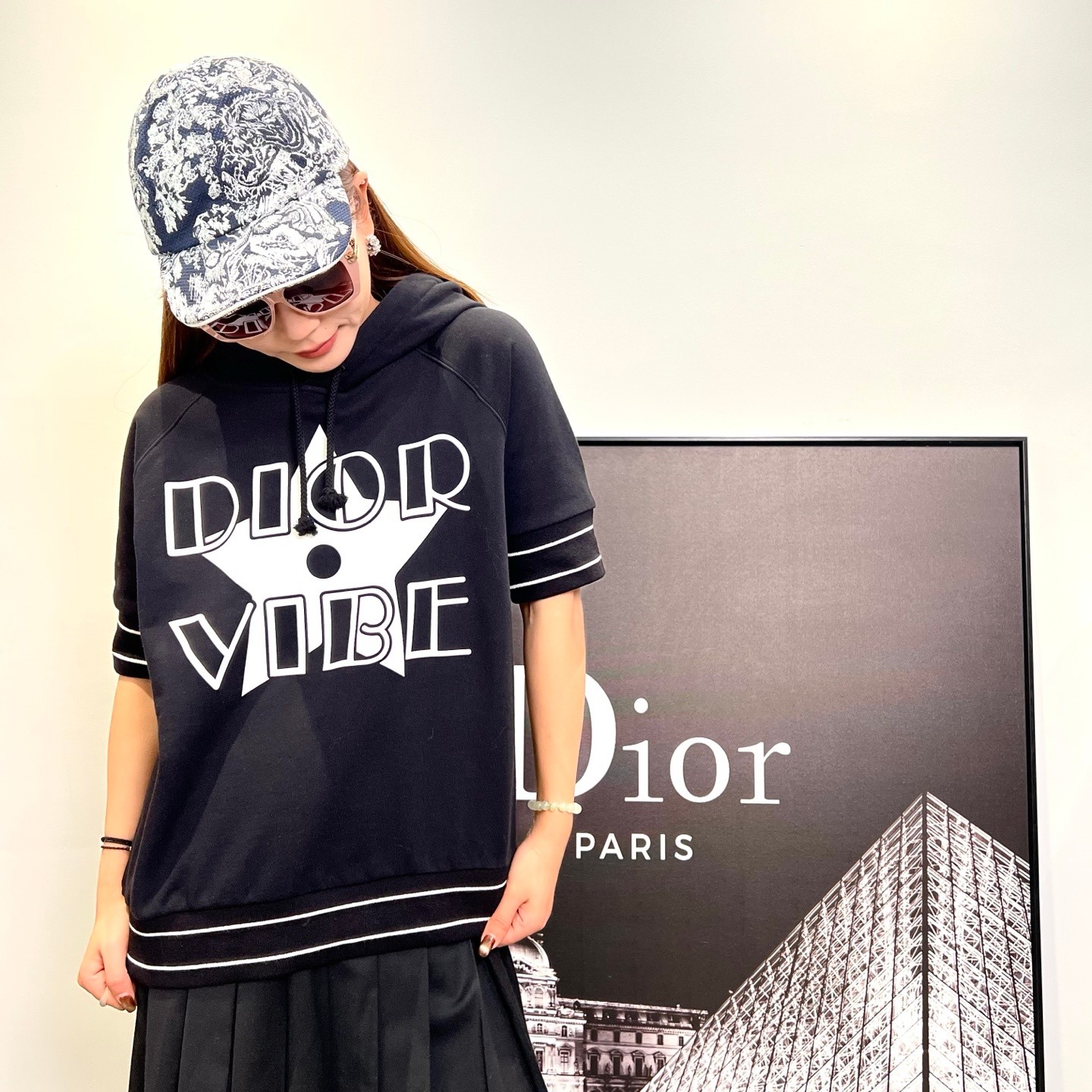 未使用 DIOR/迪奥 女士黑色卫衣经典上衣时尚潮流124961女装休闲