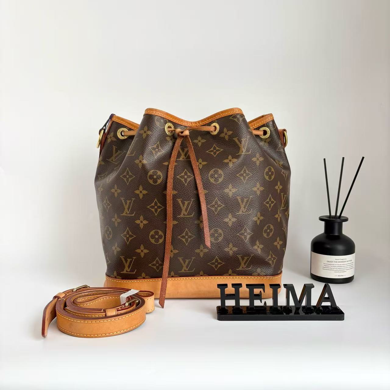 95新 LouisVuitton/路易威登 17221542 抽绳水桶中号 25*26 