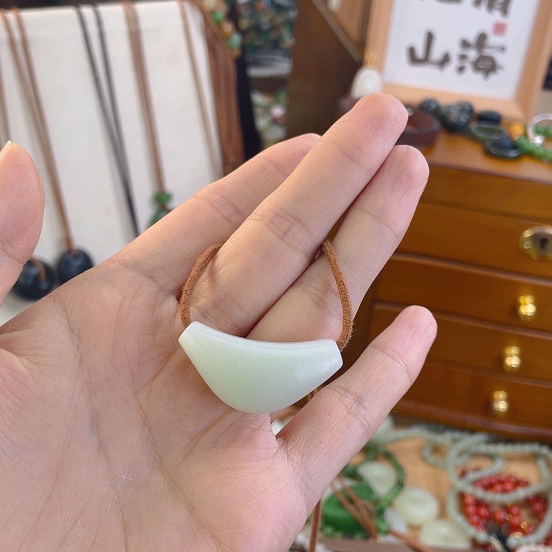【闪购商品】手链未镶嵌和田玉