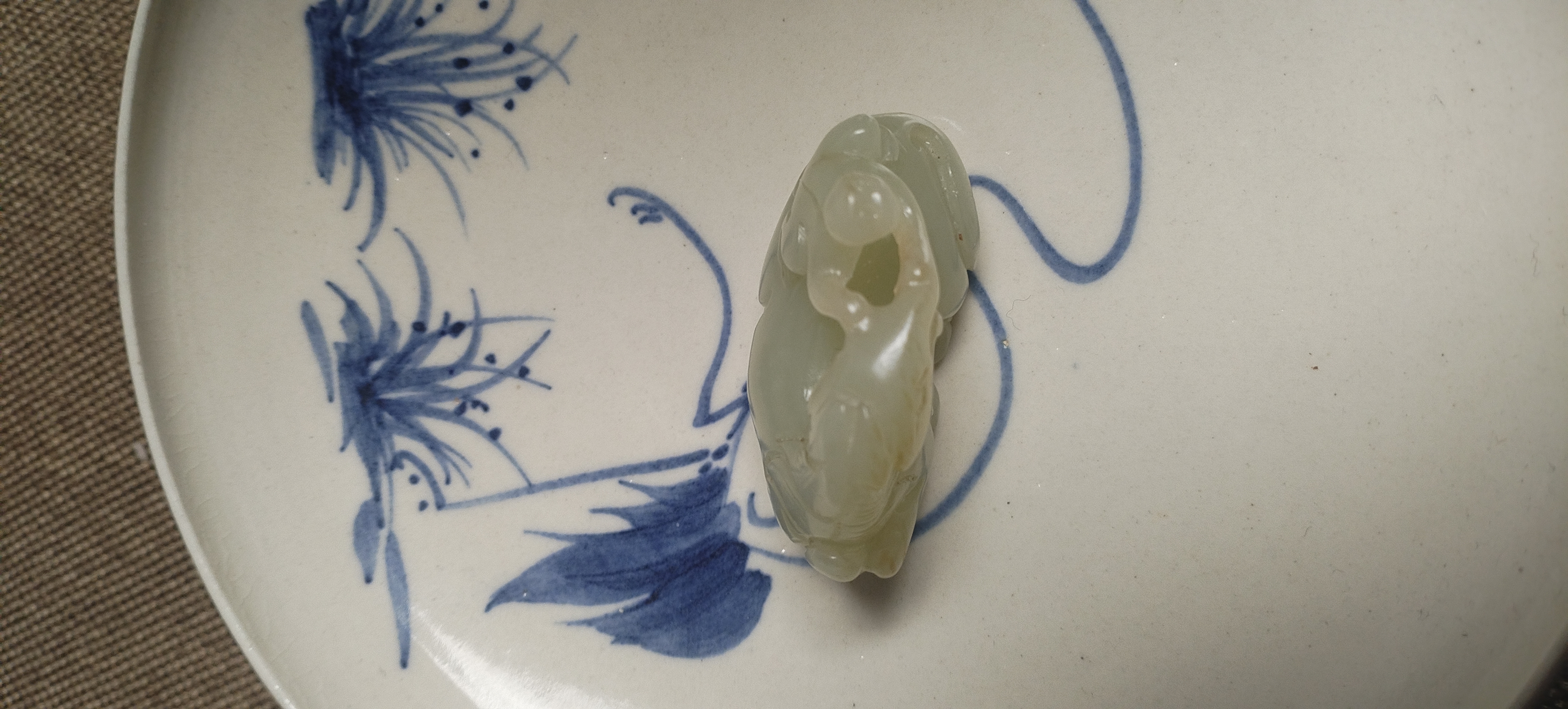 新号开播瓷盘一个
