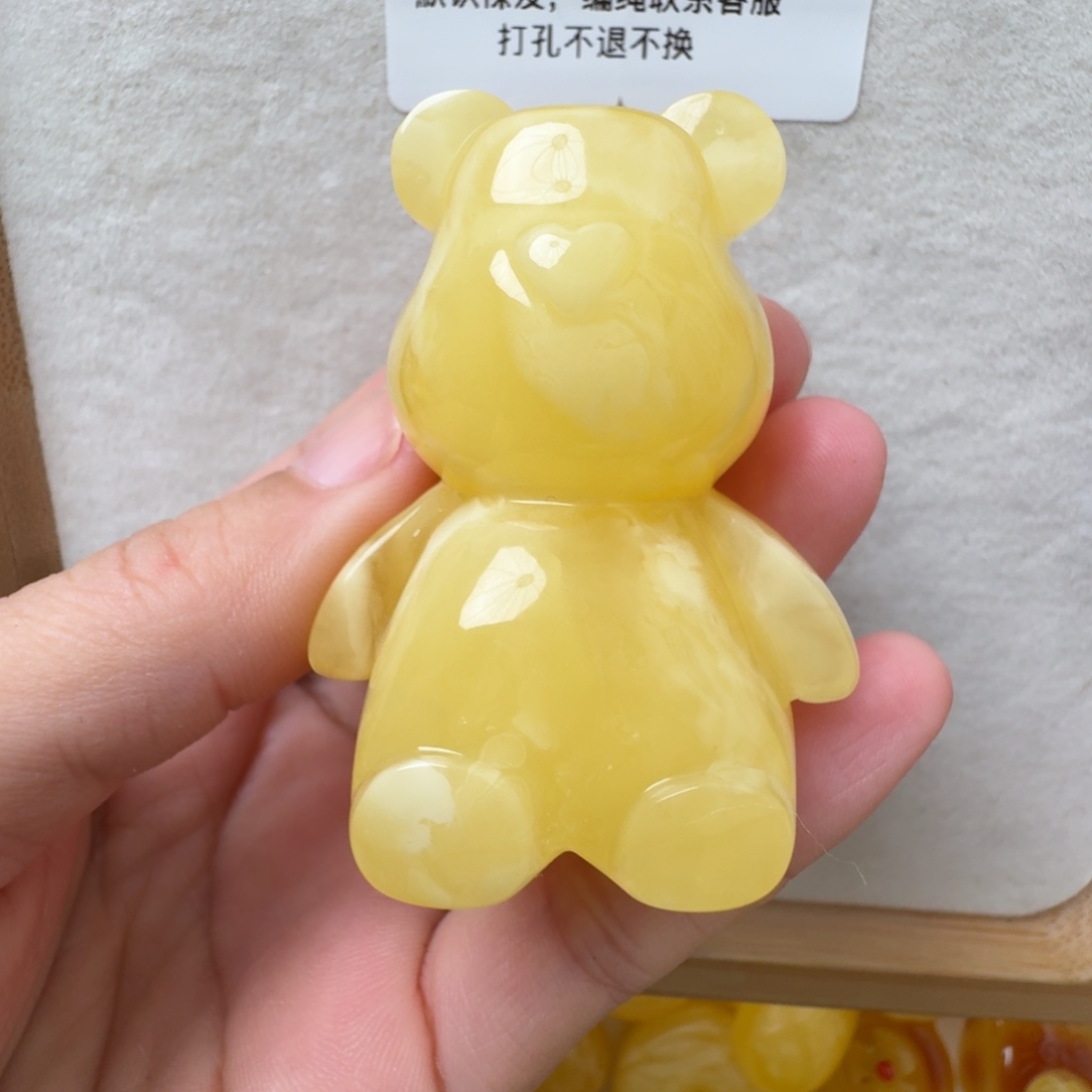 蜜蜡未镶嵌珠宝奇石超过七天不退不换，有瑕疵，有瑕疵款理性消费