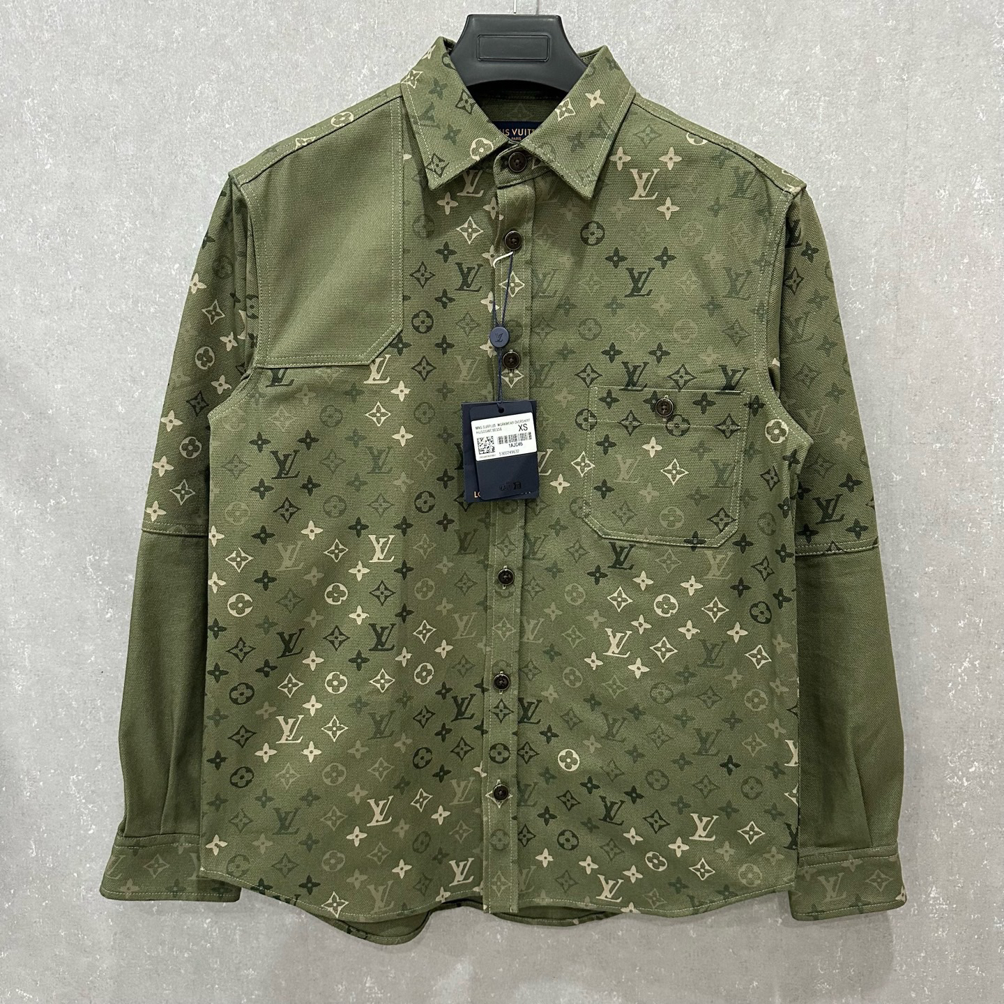 未使用 LouisVuitton/路易威登 SS26 暗纹渐变老花衬衫XS码007095