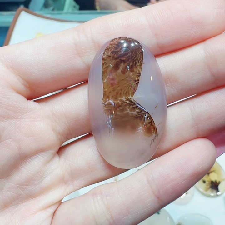 玛瑙/玉髓未镶嵌珠宝奇石