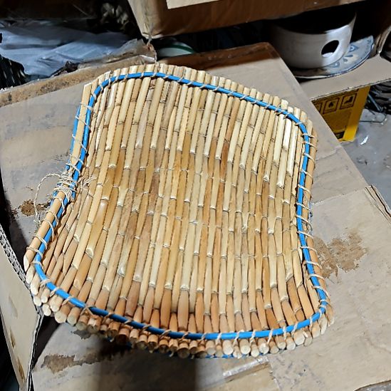 绿泥盘子碗茶壶啥都有