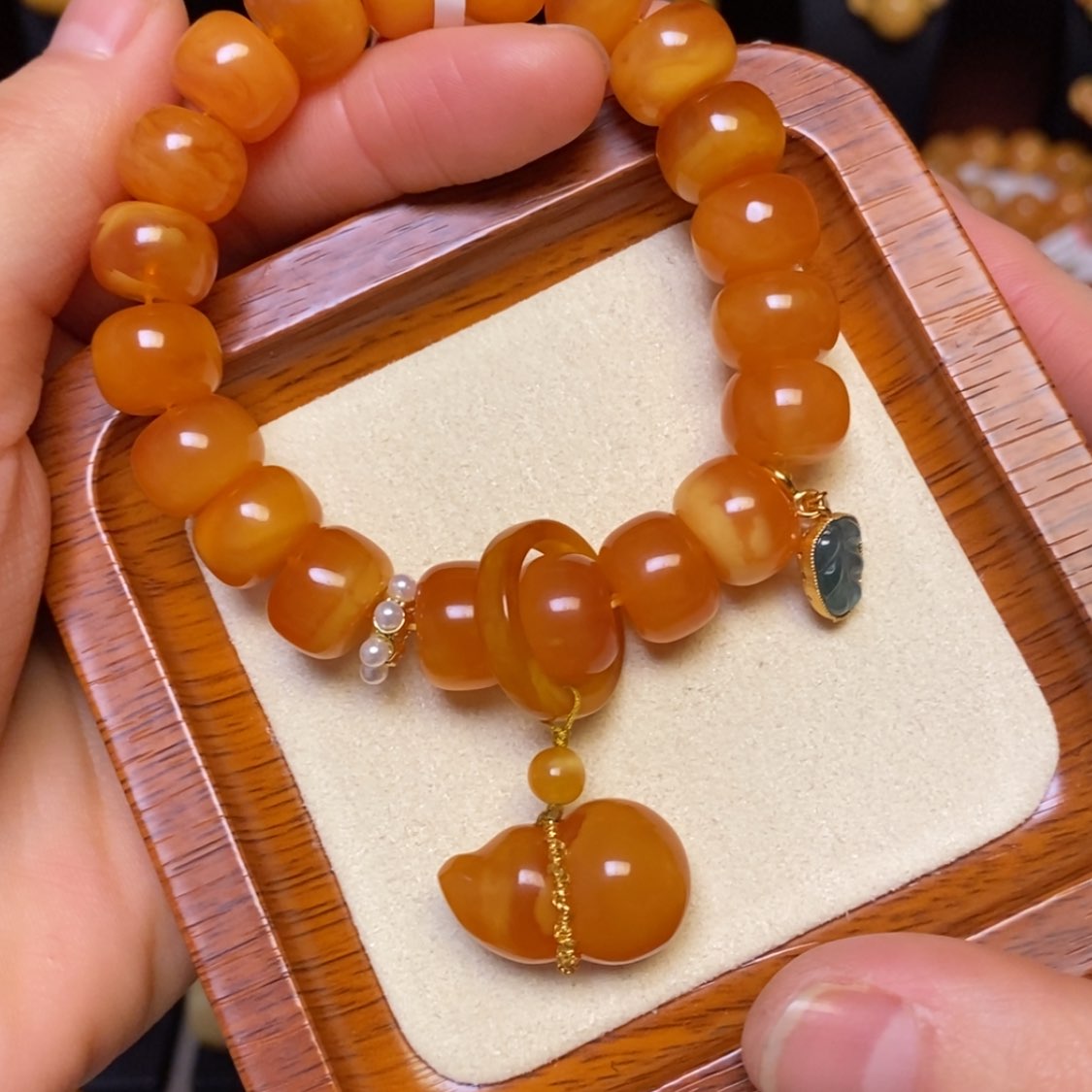 【闪购商品】蜜蜡手链未镶嵌手串