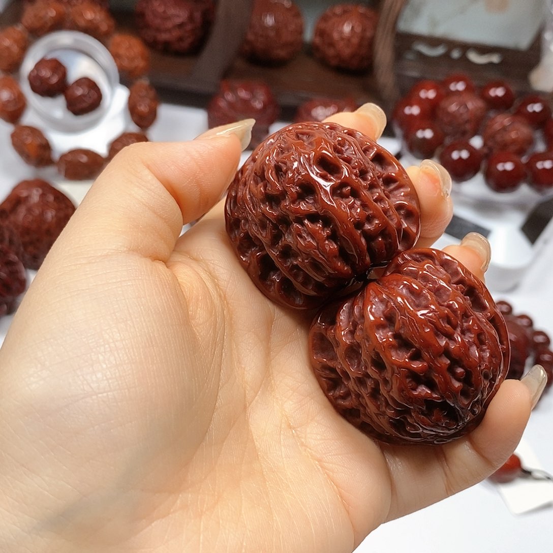 吊坠橄榄核辣**汤白狮子 40