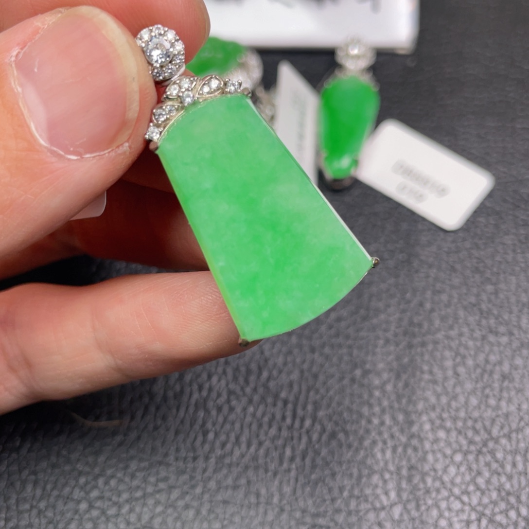 翡翠吊坠(不含链)银S925镶嵌吊坠