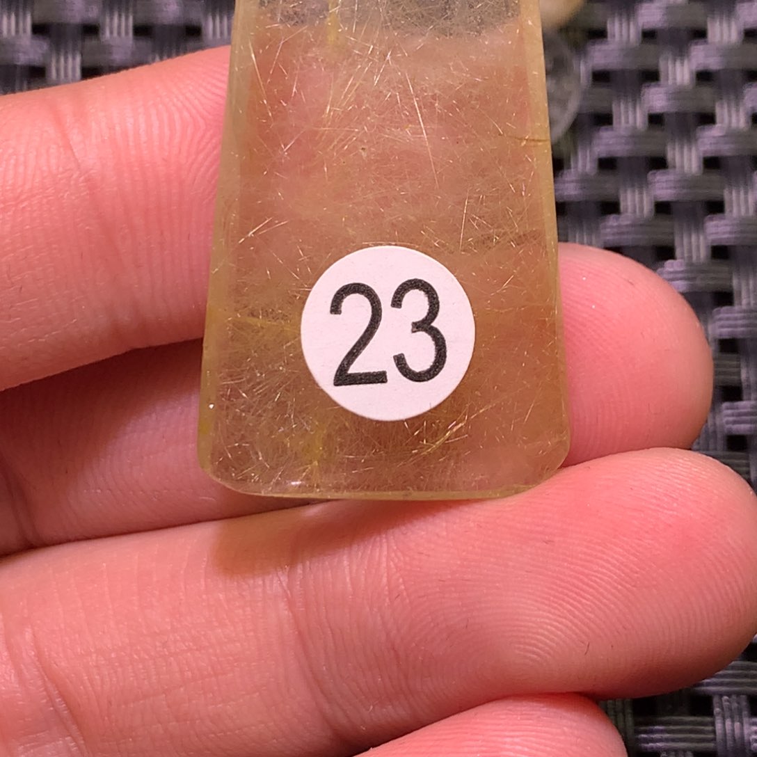 水晶颈饰未镶嵌?****。