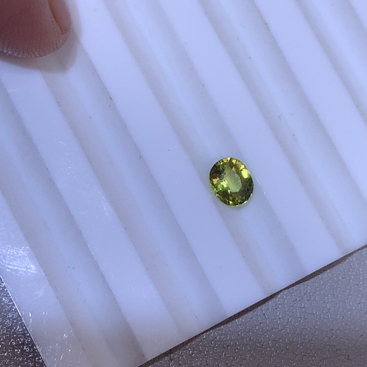 彩色蓝宝石裸石未镶嵌裸石88分