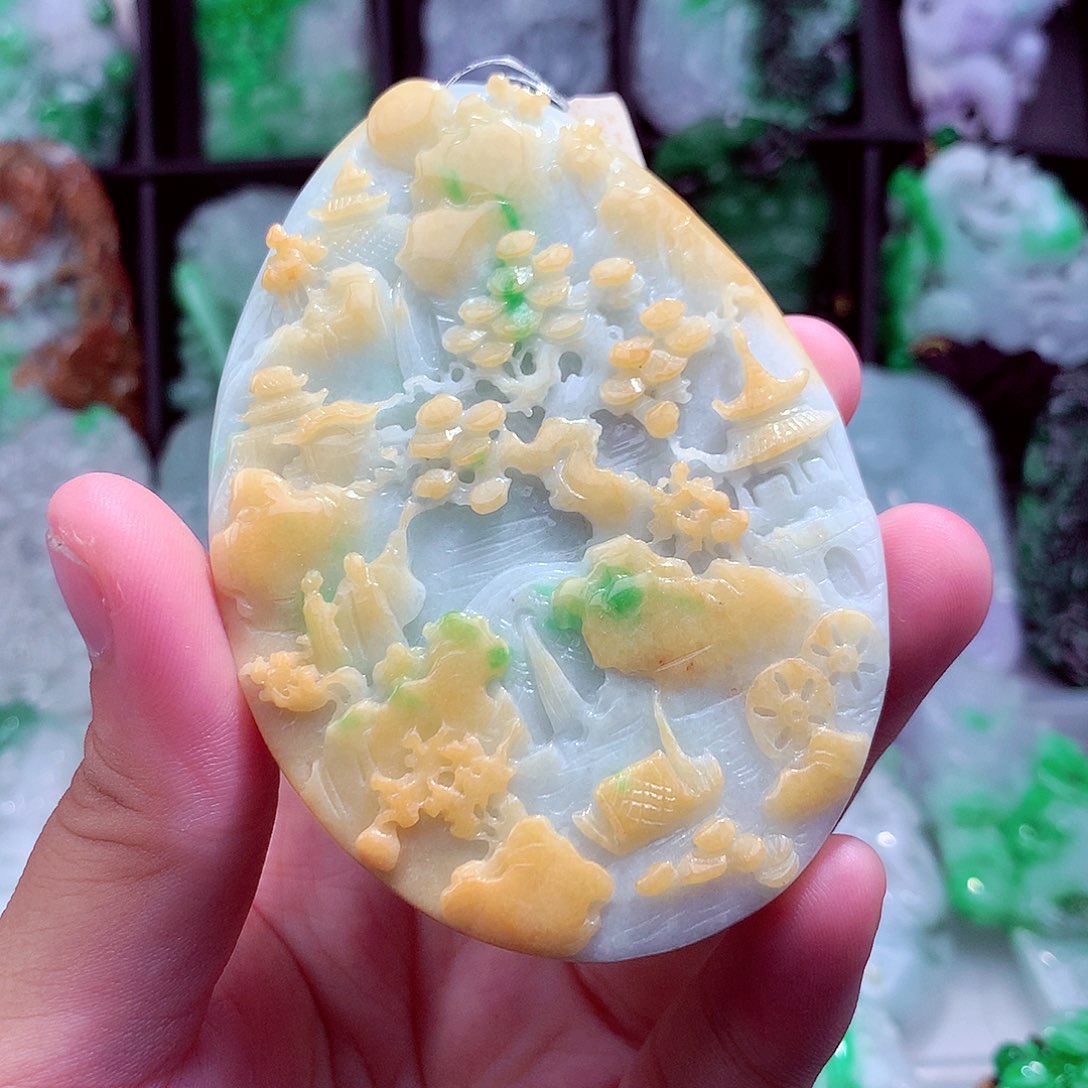 翡翠未镶嵌颈饰挂件