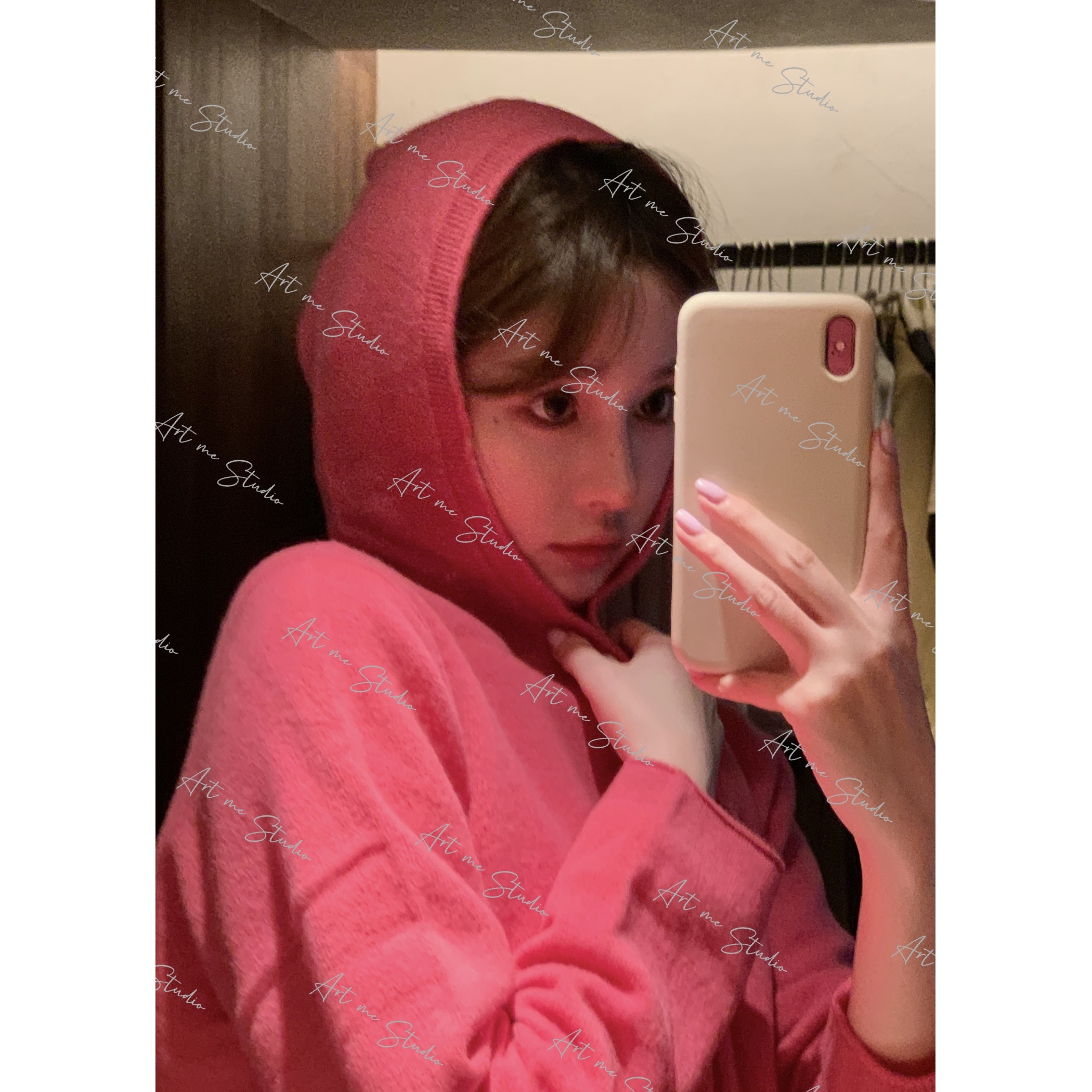 【100澳羊毛】马卡龙色系无缝超显白绵软连帽卷边针织上衣w24336