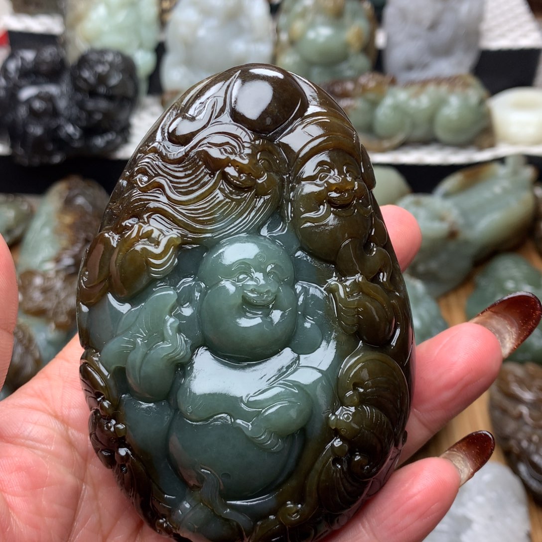 和田玉把件未镶嵌少****.