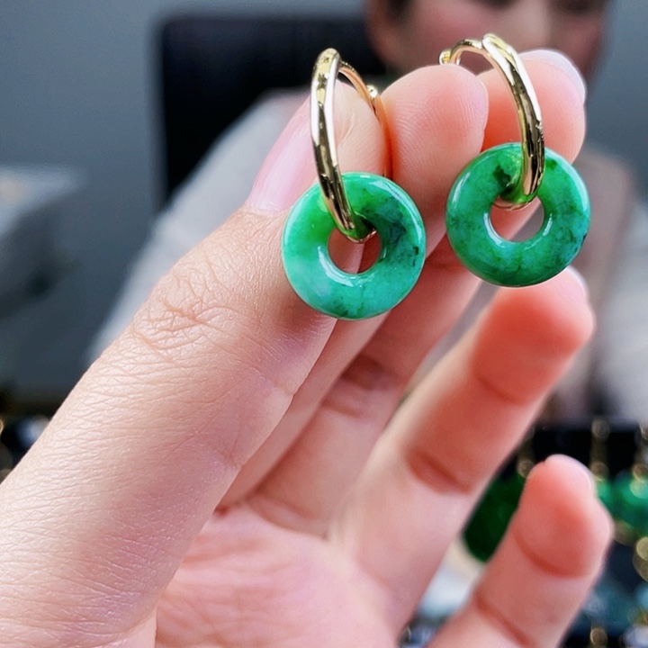 翡翠耳饰未镶嵌饰品