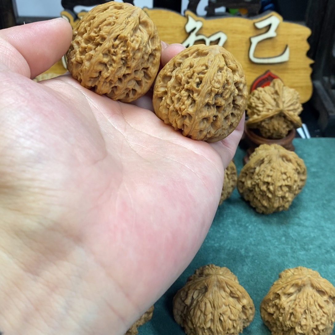 文玩核桃吊坠南疆石39