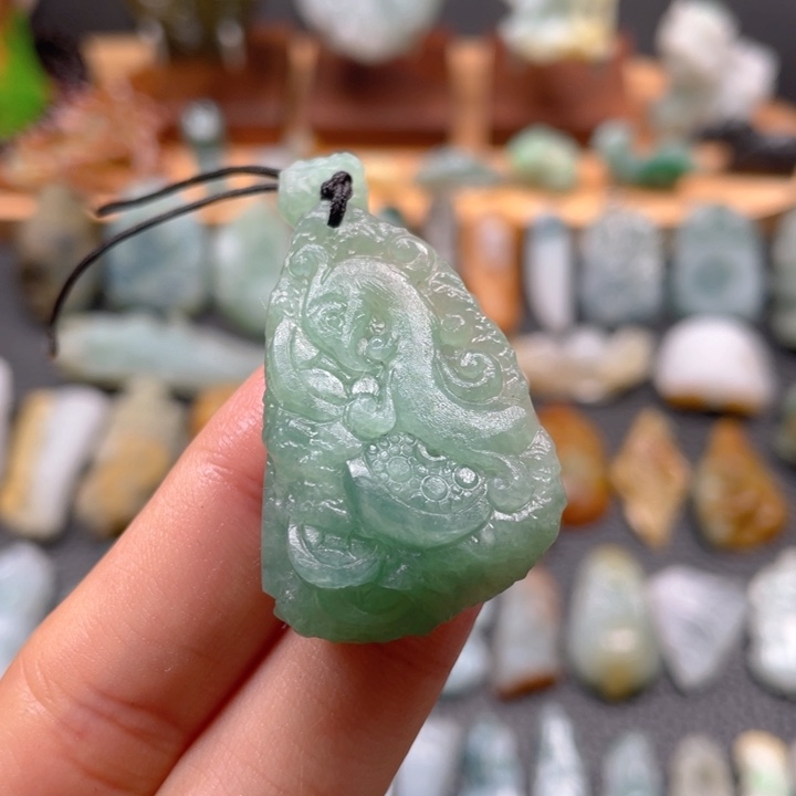 定制翡翠未镶嵌翡翠