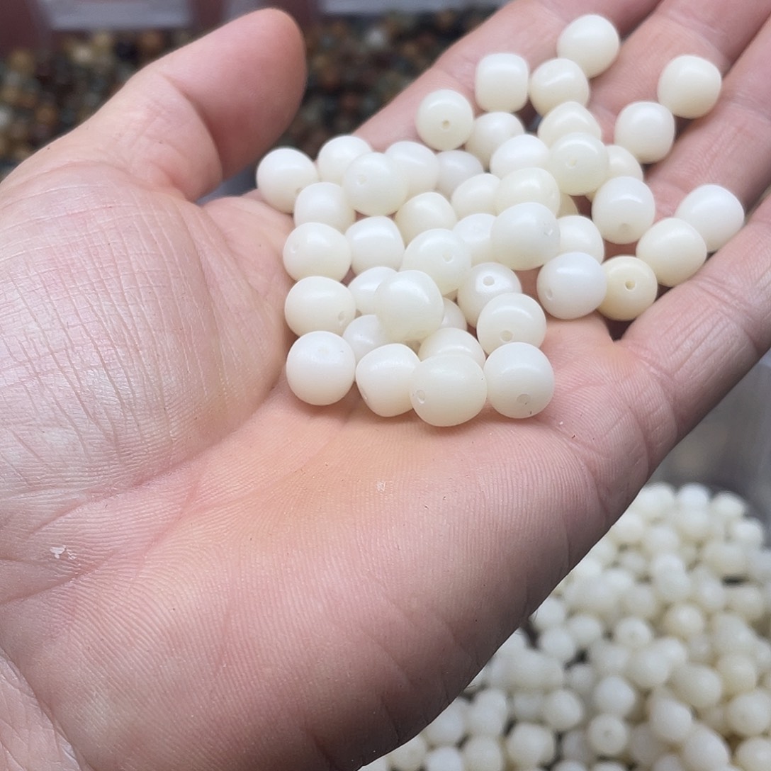 吊坠白玉菩提10、9精品白玉桶114颗