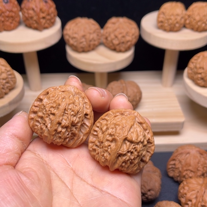 文玩核桃吊坠37全品白狮子