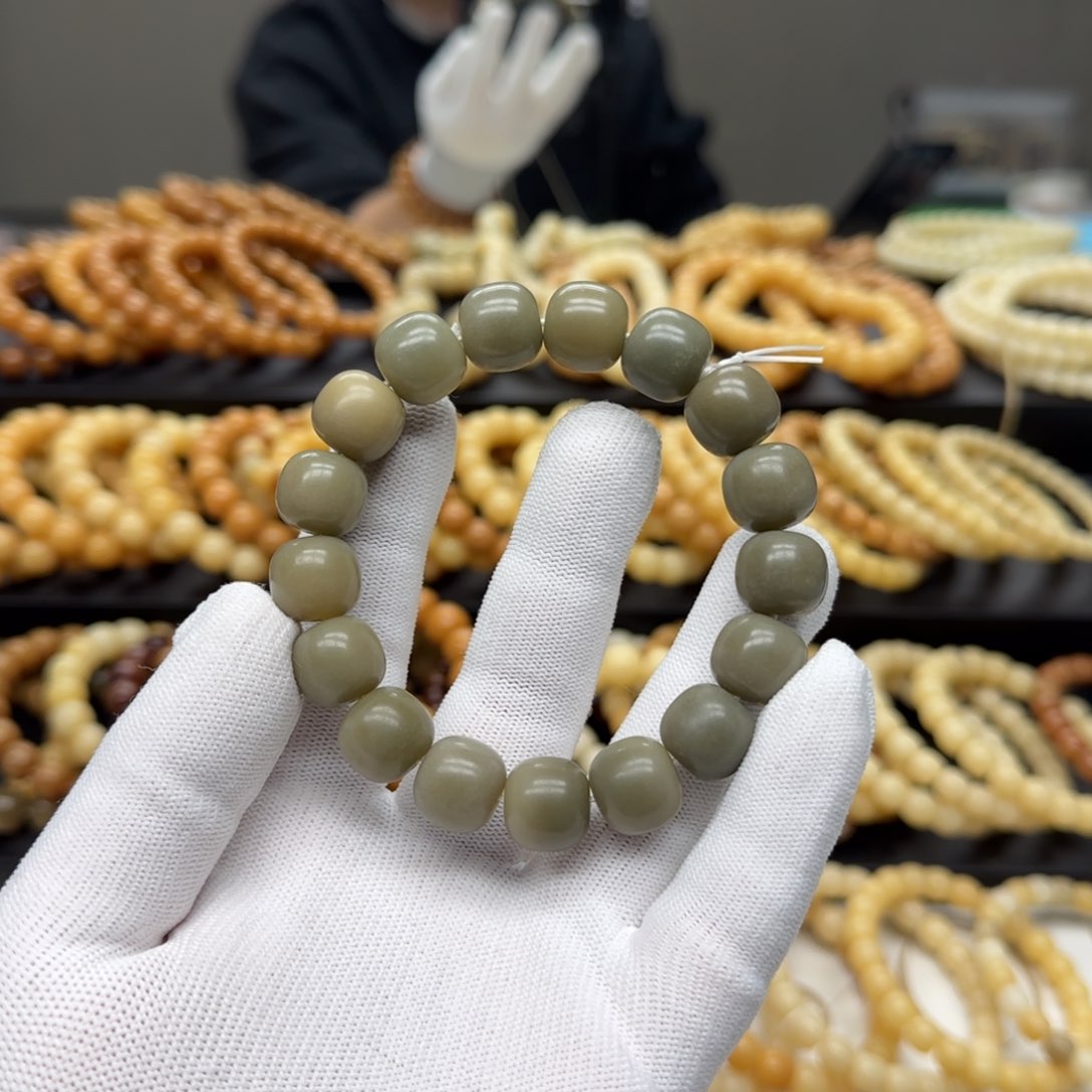 【闪购商品】菩提根/象牙果手串13×14 2年 精工