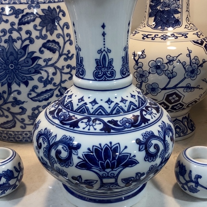 【闪购商品】摆件青花瓷出口手绘花瓶。。。