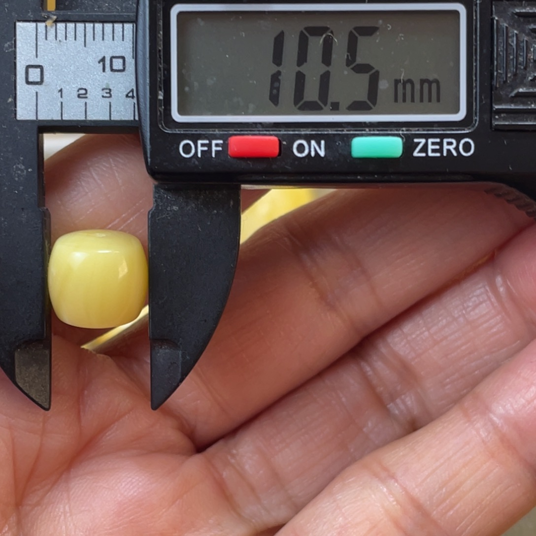 【闪购商品】裸石蜜蜡未镶嵌47